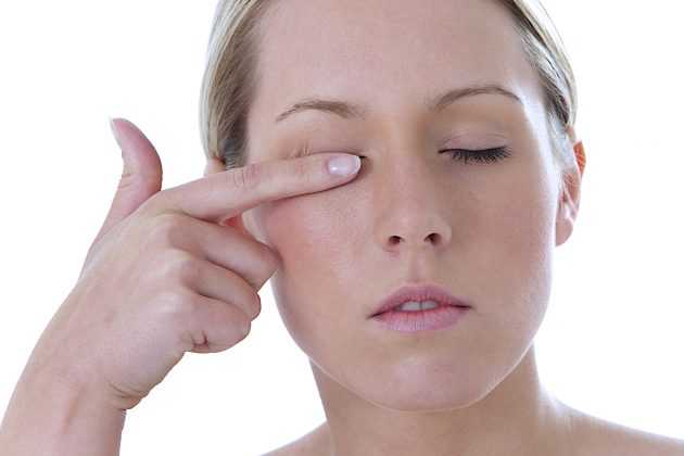 Болит правый глаз, причины и симптомы возможных заболеваний. Болит правая часть головы и правый глаз лечение
